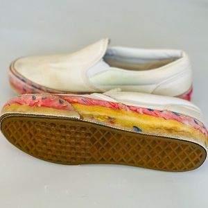 Vans kids slip ons with pink and blue sprinkles on the soles Size 3